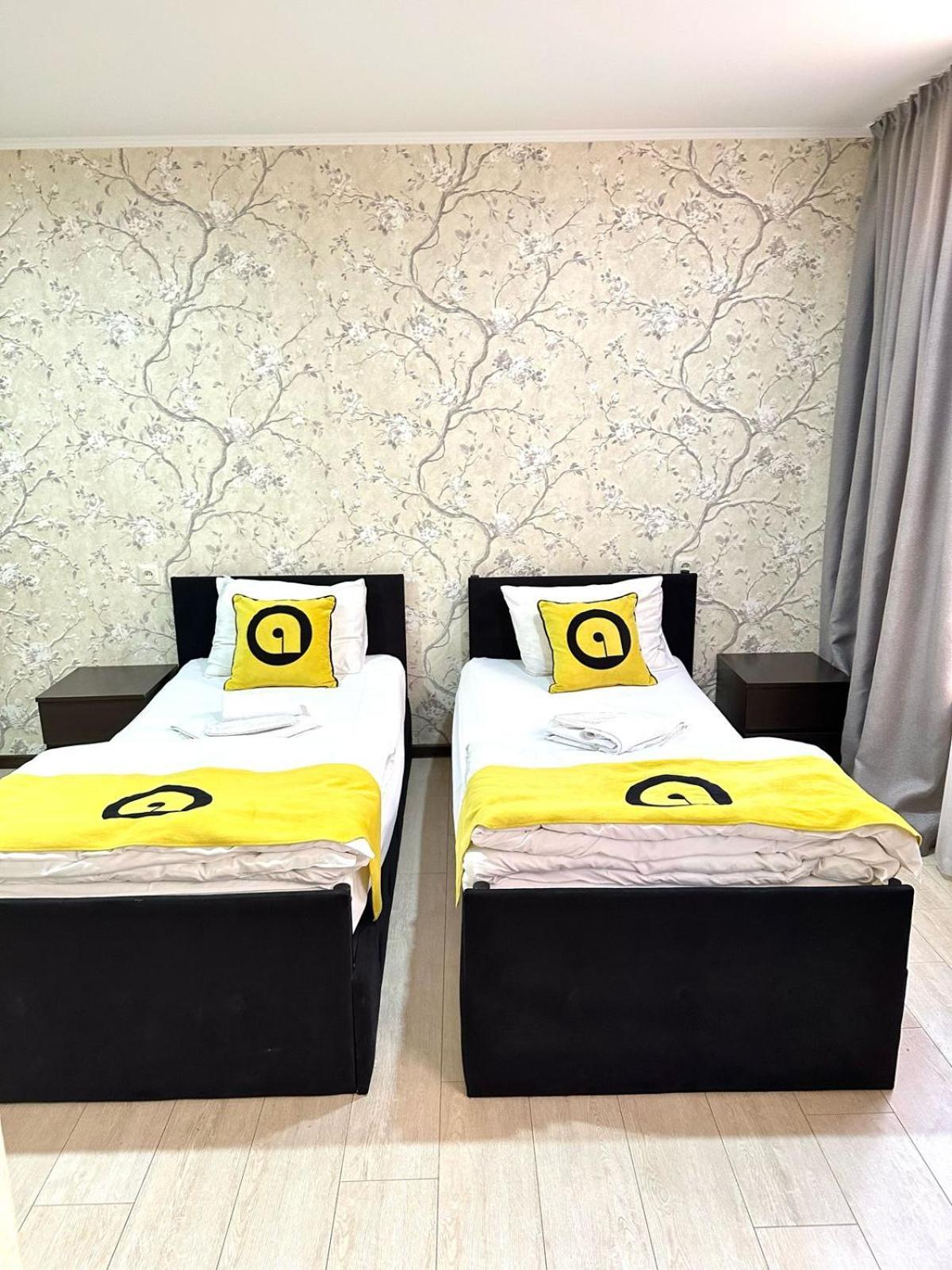 Aura Plaza Hotel Тбилиси Экстерьер фото